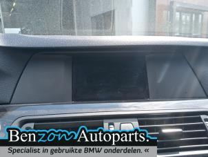 Used Navigation set BMW 5 serie (F10) 530i 24V Price on request offered by Benzon Autodemontage