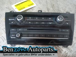 Używane Panel obslugi radia BMW X3 (F25) xDrive35d 24V Cena na żądanie oferowane przez Benzon Autodemontage