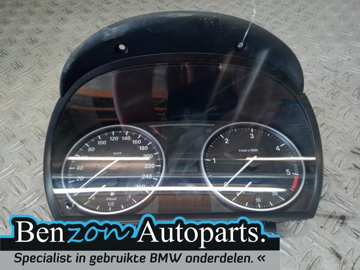 Cuentakilómetros de un BMW 3 serie Touring (E91) 318d 16V 2012