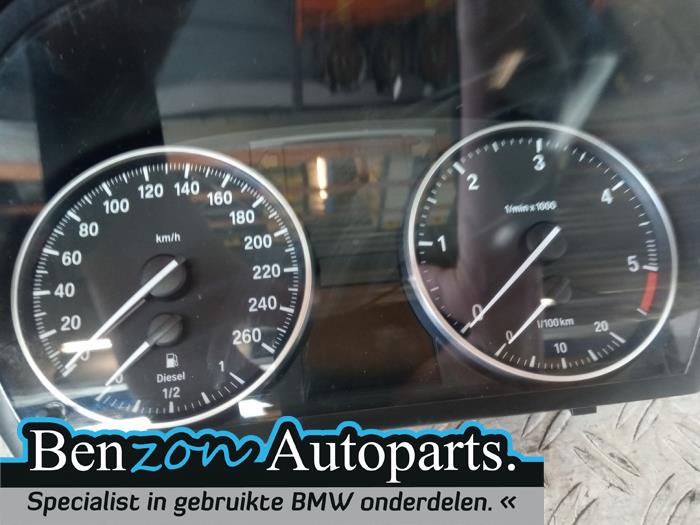 Cuentakilómetros de un BMW 3 serie Touring (E91) 318d 16V 2012