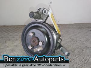 Used Power steering pump BMW X1 (E84) xDrive 18d 2.0 16V Price on request offered by Benzon Autodemontage
