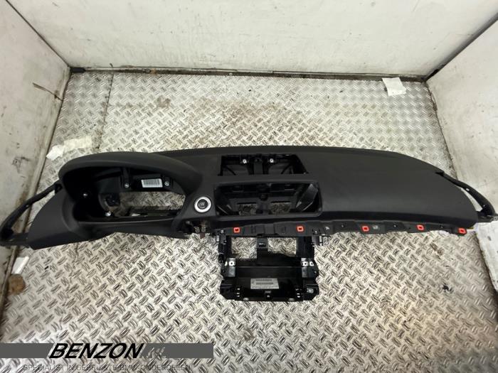 Używane Panel BMW 1 serie (E81) 116i 1.6 16V Cena € 150,00 Procedura marży oferowane przez Benzon Autodemontage