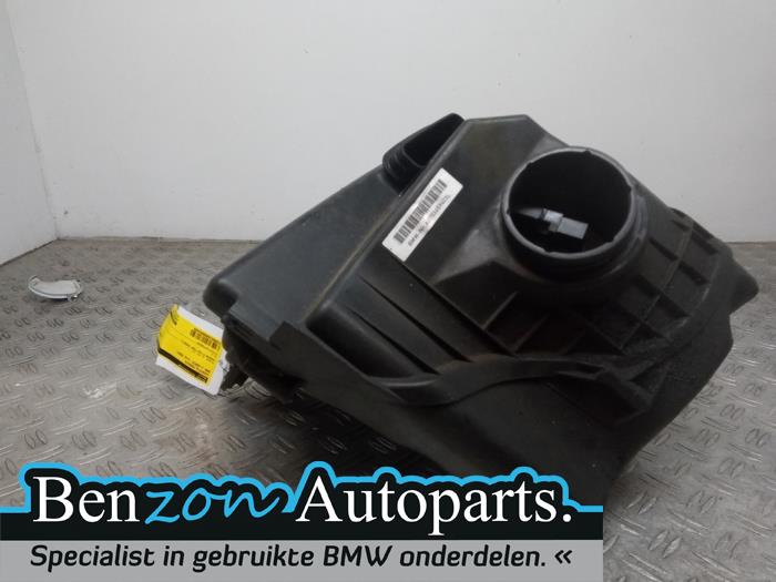 Obudowa filtra powietrza z BMW 1 serie (E87/87N) 120i 16V 2004