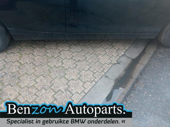 Seitenschürze rechts van een BMW 1 serie (F20) 116d 1.6 16V Efficient Dynamics 2012