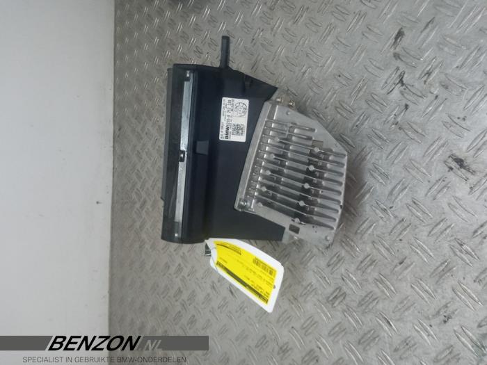 Gebrauchte Frontscheibenanzeige BMW 7 serie (F01/02/03/04) 750i,Li,LiS V8 32V Preis auf Anfrage angeboten von Benzon Autodemontage