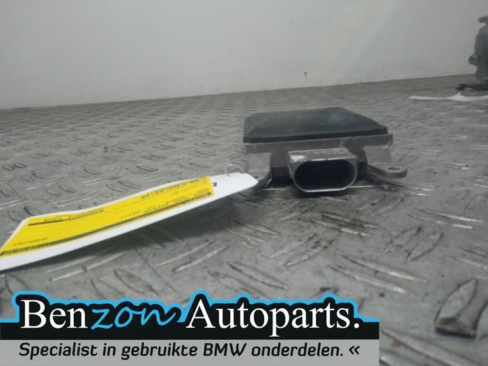 Blind spot sensor from a BMW 7 serie (F01/02/03/04) 750i,Li,LiS V8 32V 2011