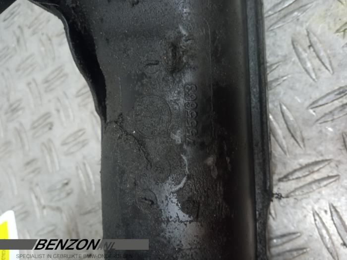Gebrauchte Öl Ansaugrohr BMW 7 serie (F01/02/03/04) 750i,Li,LiS V8 32V Preis auf Anfrage angeboten von Benzon Autodemontage
