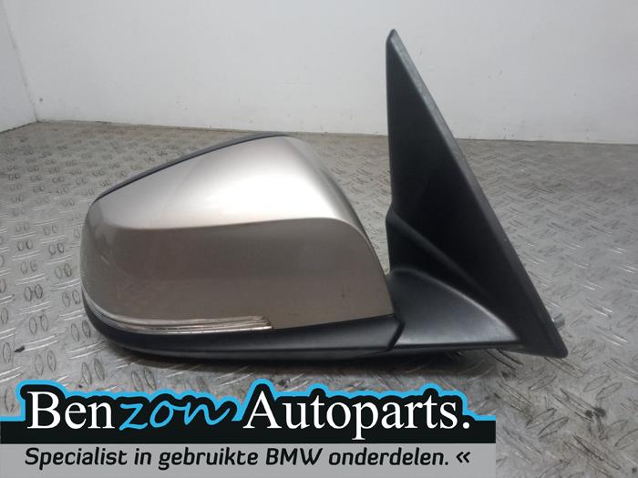 Wing mirror, right from a BMW X1 (E84) sDrive 20d 2.0 16V 2013