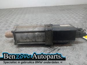 Used Electric power steering unit BMW 3 serie (F30) 320d 2.0 16V EfficientDynamicsEdition Price on request offered by Benzon Autodemontage