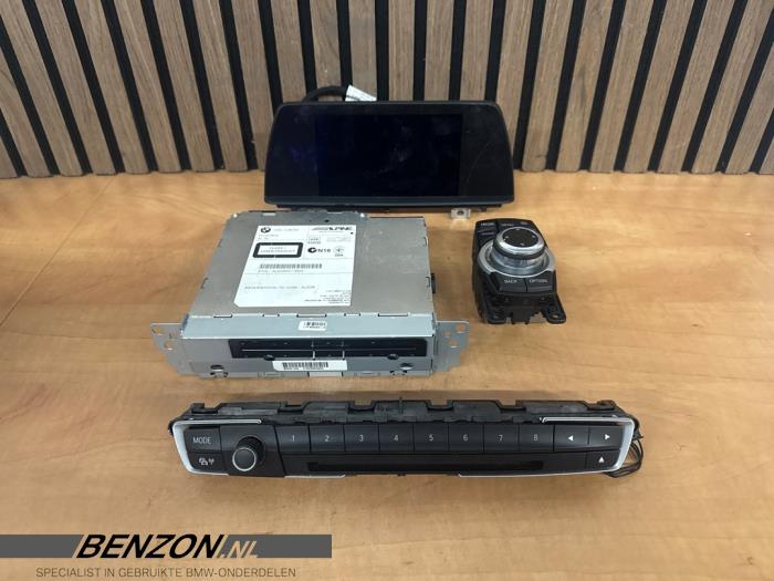 Usagé Kit navigation BMW 1 serie (F20) 114i 1.6 16V Prix € 224,99 Règlement à la marge proposé par Benzon Autodemontage