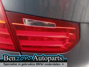 Used Taillight, left BMW 3 serie Touring (F31) 318d 2.0 16V Price € 60,50 Inclusive VAT offered by Benzon Autodemontage