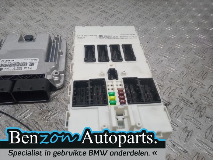 Set of locks from a BMW 1 serie (F21) 118d 2.0 16V 2013