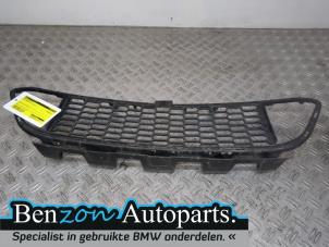 Used Bumper grille BMW 3 serie (F30) 330d 3.0 24V Price on request offered by Benzon Autodemontage