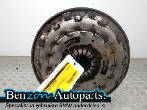 Used Clutch kit (complete) BMW 3 serie (F30) 328d 2.0 16V Price on request offered by Benzon Autodemontage