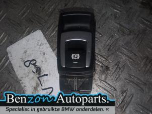 Usados Interruptor de freno de mano BMW Z4 Roadster (E89) sDrive 20i 2.0 16V Precio de solicitud ofrecido por Benzon Autodemontage
