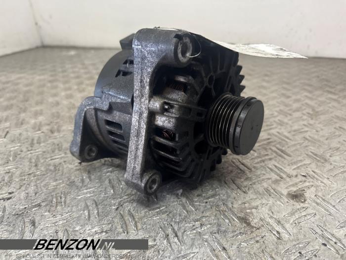 Begagnade Dynamo BMW 1 serie (F20) 116d 2.0 16V Pris € 54,45 Inklusive moms erbjuds av Benzon Autodemontage
