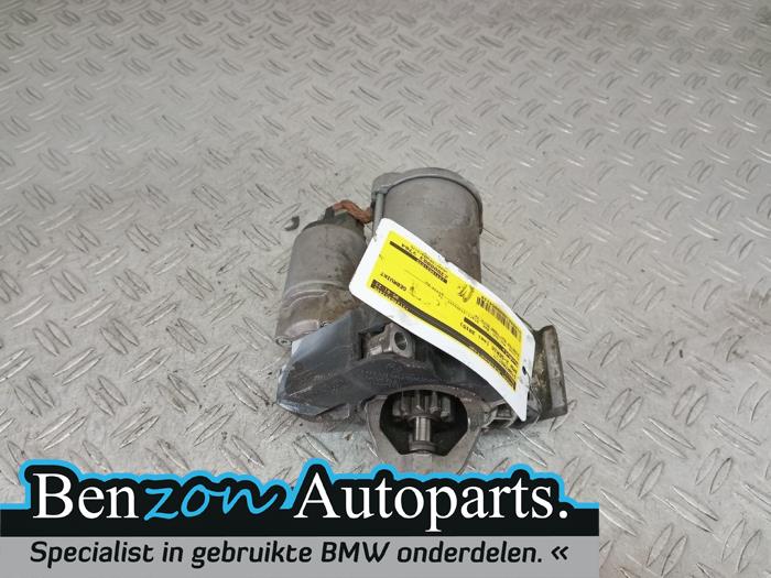 Motor de arranque de un BMW 2 serie (F22) 218i 1.5 TwinPower Turbo 12V 2015