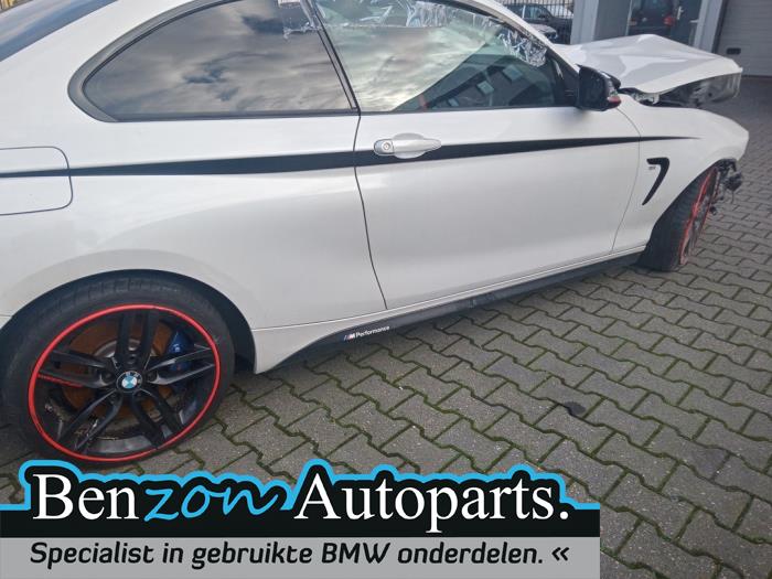 Belka boczna prawa z BMW 2 serie (F22) 218i 1.5 TwinPower Turbo 12V 2015