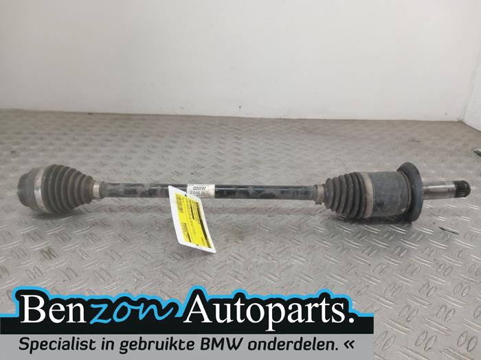 Arbre de transmission arrière droit d'un BMW 2 serie Active Tourer (F45) 220dA xDrive 2.0 TwinPower Turbo 16V 2015