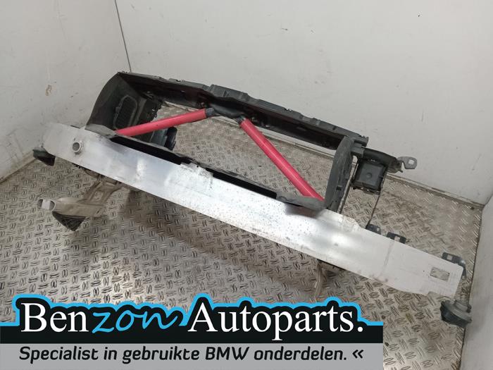 Front panel from a BMW 1 serie (F21) 114i 1.6 16V 2013
