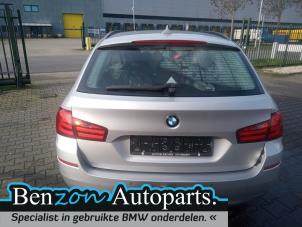 Used Tailgate BMW 5 serie Touring (F11) 520i 16V Price € 302,50 Inclusive VAT offered by Benzon Autodemontage