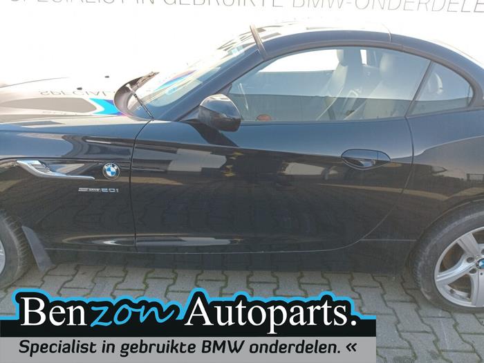 Faldón lateral izquierda de un BMW Z4 Roadster (E89) sDrive 20i 2.0 16V 2015