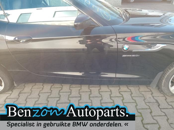 Seitenschürze rechts van een BMW Z4 Roadster (E89) sDrive 20i 2.0 16V 2015