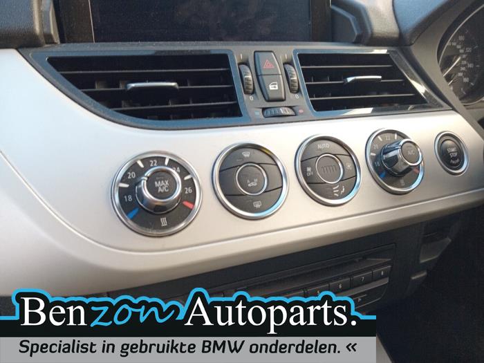 Panel de control de calefacción de un BMW Z4 Roadster (E89) sDrive 20i 2.0 16V 2015