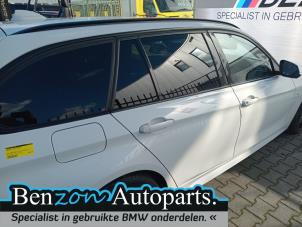 Usados Puerta de 4 puertas derecha detrás BMW 3 serie Touring (F31) 330d 3.0 24V Precio € 423,50 IVA incluido ofrecido por Benzon Autodemontage