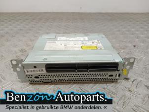 Used CD player BMW 323 Price on request offered by Benzon Autodemontage