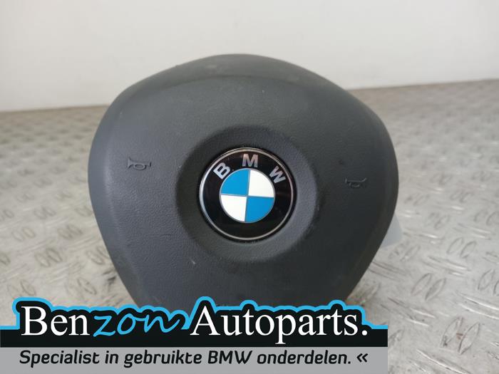 Left airbag (steering wheel) from a BMW 2-Serie 2016