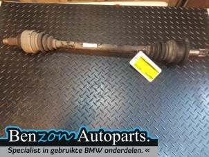 Used Drive shaft, rear right BMW 3 serie (F30) 328d 2.0 16V Price € 121,00 Inclusive VAT offered by Benzon Autodemontage