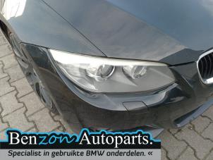 Usados Faro izquierda BMW 3 serie (E92) 320d 16V Precio € 605,00 IVA incluido ofrecido por Benzon Autodemontage