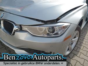 Used Headlight, left BMW 3 serie (F30) 320i xDrive 2.0 16V Price € 605,00 Inclusive VAT offered by Benzon Autodemontage