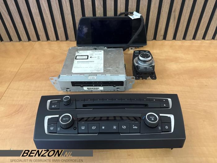 Usagé Kit navigation BMW 1 serie (F20) 120i 1.6 16V Prix € 299,99 Règlement à la marge proposé par Benzon Autodemontage