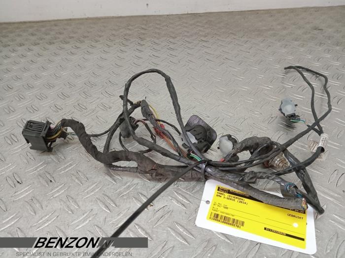 Używane Kabel (rózne) BMW 3-Serie Cena na żądanie oferowane przez Benzon Autodemontage