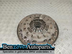 Used Clutch kit (complete) BMW 3 serie (F30) 320d 2.0 16V EfficientDynamicsEdition Price € 181,50 Inclusive VAT offered by Benzon Autodemontage