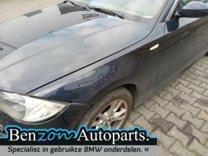 Used Front wing, left BMW 1 serie (E81) 116i 2.0 16V Price € 90,75 Inclusive VAT offered by Benzon Autodemontage