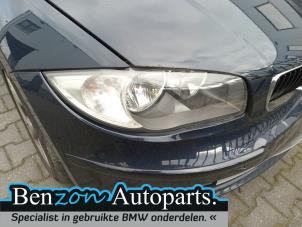 Używane Reflektor prawy BMW 1 serie (E81) 116i 2.0 16V Cena € 121,00 Z VAT oferowane przez Benzon Autodemontage