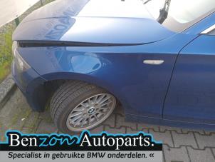 Used Front wing, left BMW 1 serie (E81) 118i 16V Price € 90,75 Inclusive VAT offered by Benzon Autodemontage
