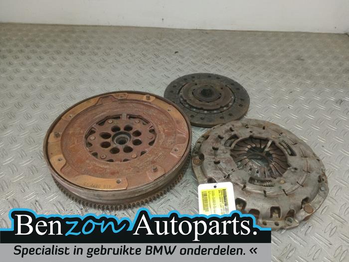 Clutch kit (complete) from a BMW 3 serie (F30) 328d 2.0 16V 2012