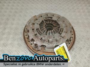 Used Clutch kit (complete) BMW 3 serie (F30) 328d 2.0 16V Price € 242,00 Inclusive VAT offered by Benzon Autodemontage