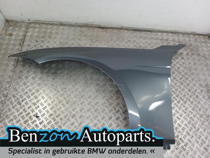 Front wing, left from a BMW 3 serie (F30) Active Hybrid 3 3.0 24V 2012