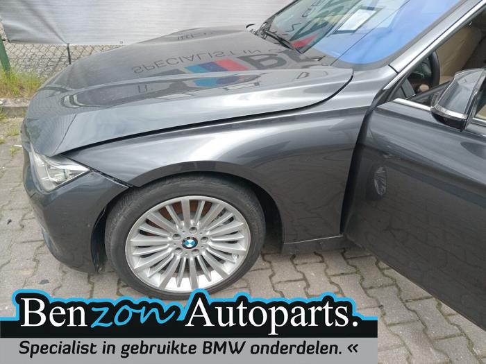 Aile avant gauche d'un BMW 3 serie (F30) Active Hybrid 3 3.0 24V 2012