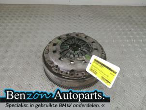 Used Clutch kit (complete) BMW 1 serie (E81) 118i 16V Price € 484,00 Inclusive VAT offered by Benzon Autodemontage