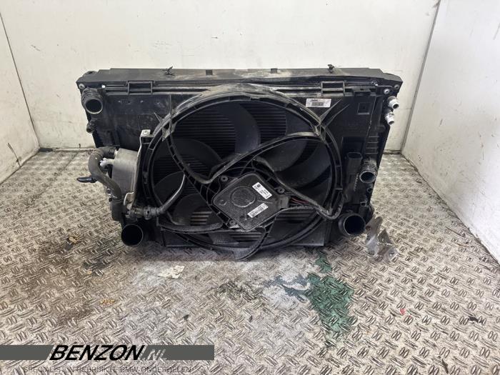 Gebrauchte Kühler Set BMW 3 serie (F30) Active Hybrid 3 3.0 24V Preis € 242,00 Mit Mehrwertsteuer angeboten von Benzon Autodemontage