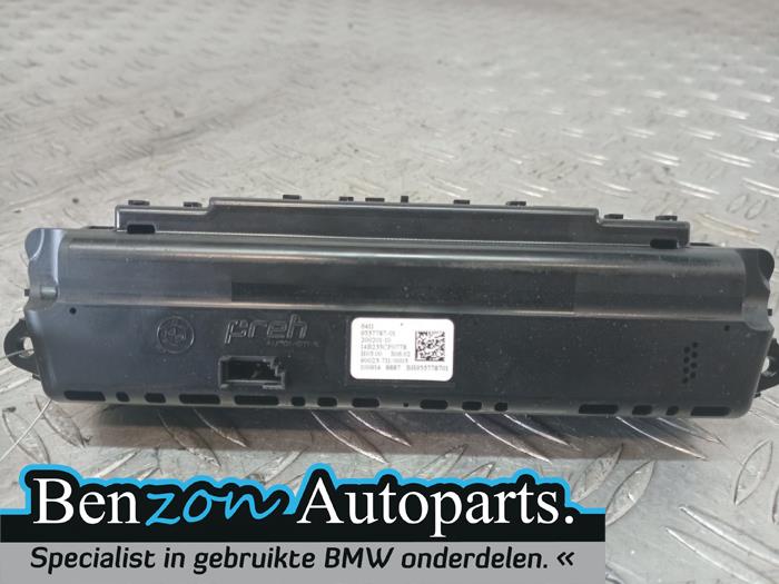 Klimabedienteil van een BMW 2 serie Active Tourer (F45) 218d 2.0 TwinPower Turbo 16V 2014