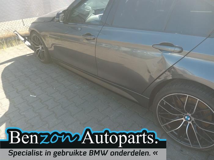 Seitenschürze links van een BMW 3 serie (F30) 335d xDrive 3.0 24V 2014