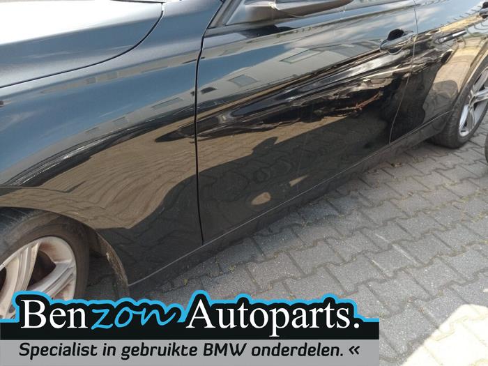 Side skirt, left from a BMW 3 serie Touring (F31) 316d 2.0 16V 2013