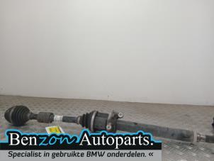 Gebrauchte Antriebswelle rechts vorne BMW 2 serie Gran Tourer (F46) 218i 1.5 TwinPower Turbo 12V Preis € 363,00 Mit Mehrwertsteuer angeboten von Benzon Autodemontage